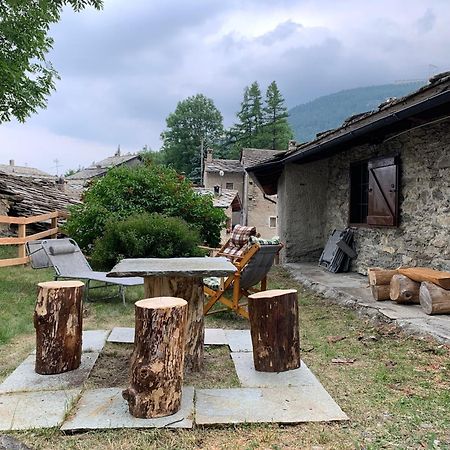 B&B La Meridiana 몬체니시오 외부 사진