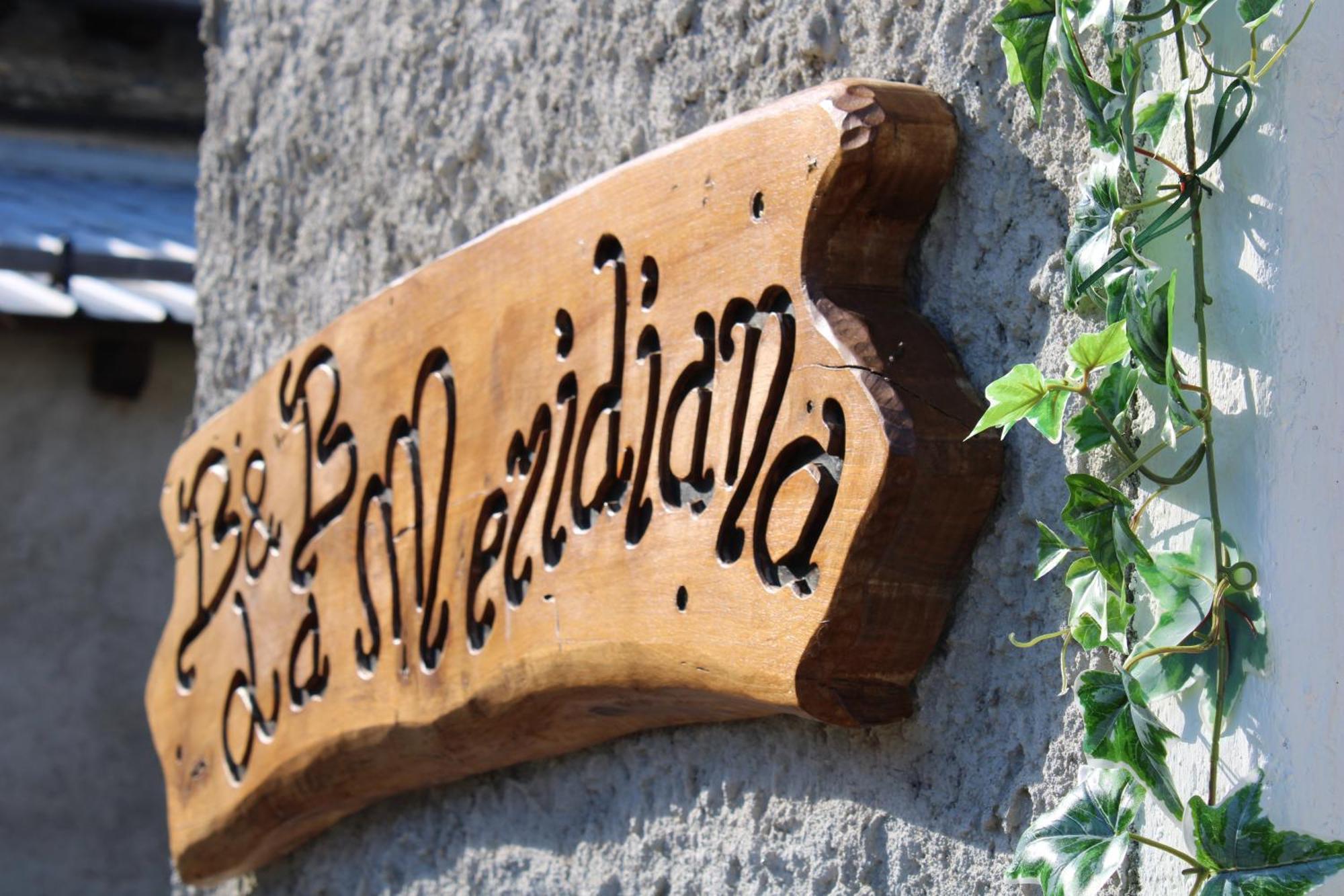 B&B La Meridiana 몬체니시오 외부 사진